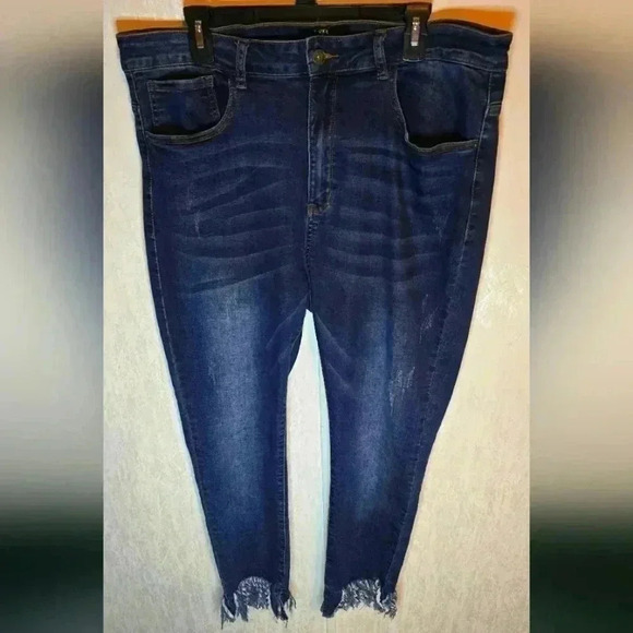Lucky &‎ Blessed Women's 5 Pockets Jeans Denim Frayed Hem Ankle Skinny Size 18 - Picture 2 of 9